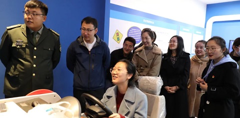 模擬駕駛體驗(yàn)區(qū)