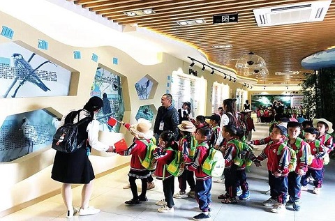 廣西南寧新增2家生態(tài)環(huán)?？破战逃? />                            <h5>廣西南寧新增2家生態(tài)環(huán)保科普教育基地</h5>
                            <p class=