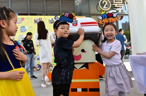 國(guó)內(nèi)首個(gè)兒童主題商業(yè)綜合體消防體驗(yàn)館1