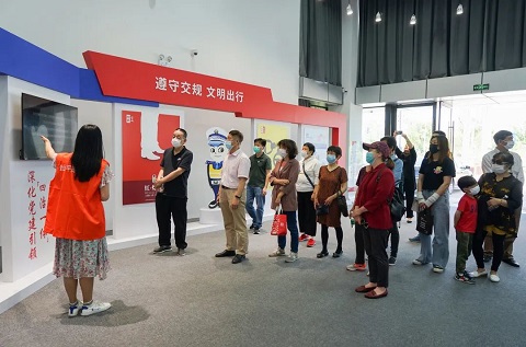 金山首家平安建設(shè)體驗(yàn)館開放