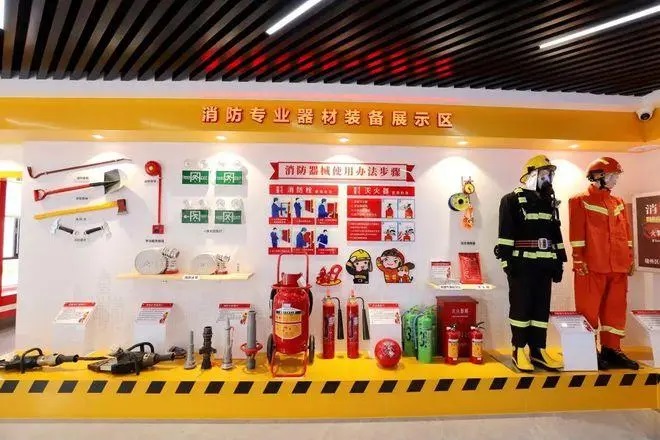 三原縣:消防科普教育基地開放 “零距離”學(xué)習(xí)消防知識(shí) 三原縣:消防科普教育基地開放 “零距離”學(xué)習(xí)消防知識(shí)