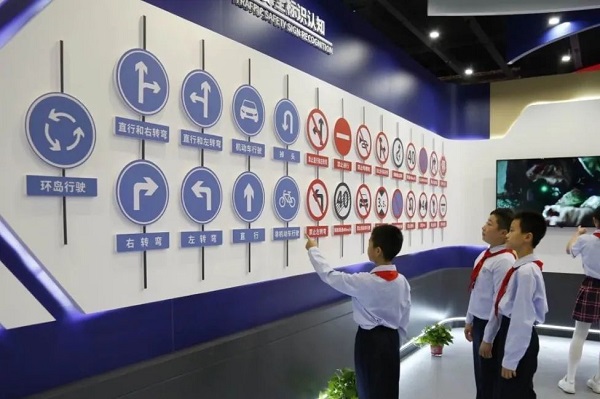 消防標(biāo)識(shí)學(xué)習(xí)區(qū) 消防標(biāo)識(shí)學(xué)習(xí)區(qū)